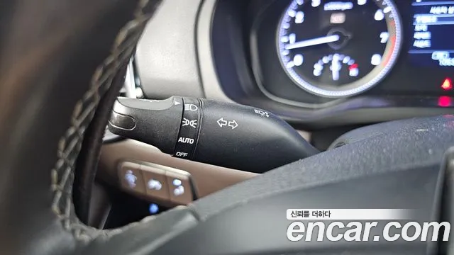 Hyundai Grandeur 2017 thumb 4