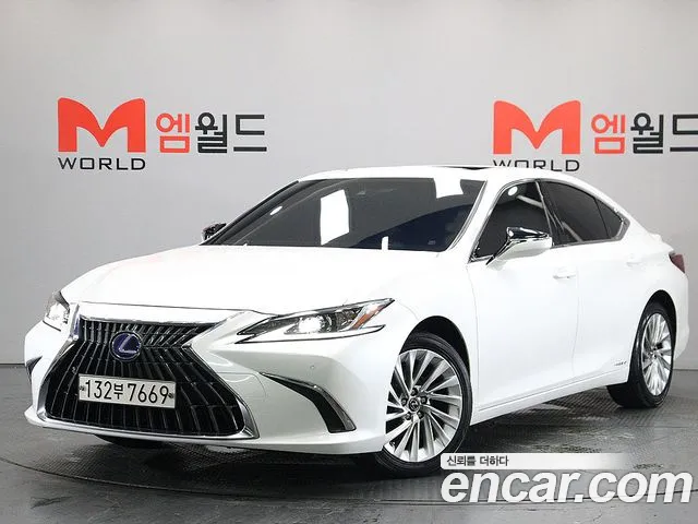 Lexus ES 300h 2022 thumb 2