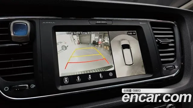 Kia Carnival 2019 thumb 9