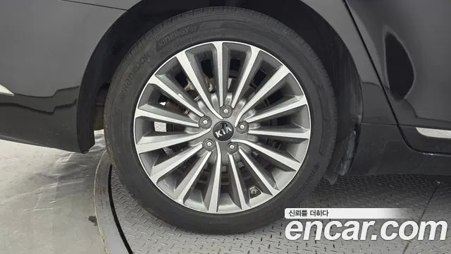 Kia K7 2018 thumb 3