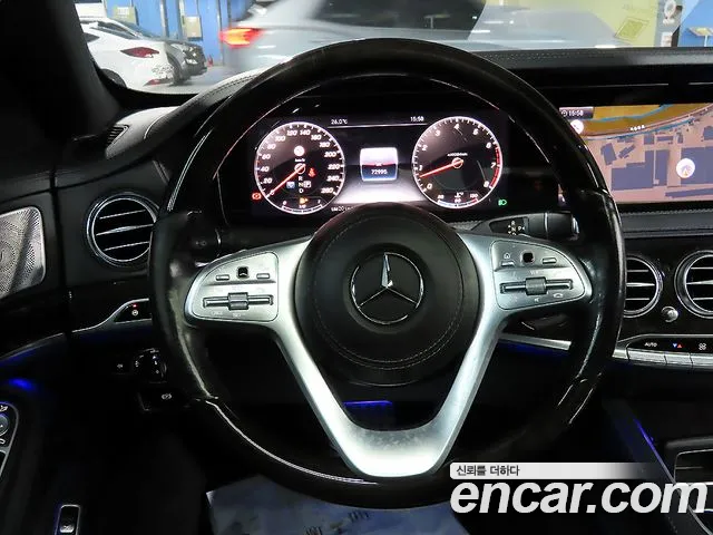 Mercedes-Benz S-Class 2018 thumb 10