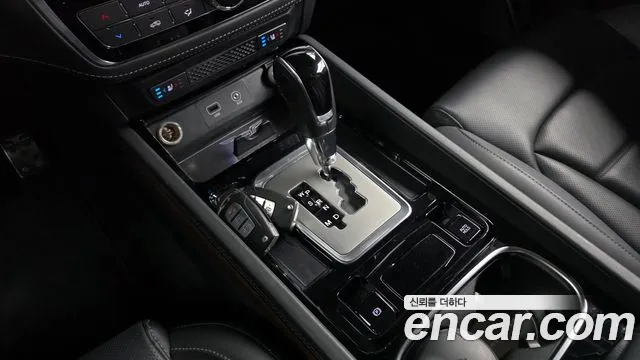 KGM Rexton 2018 thumb 9