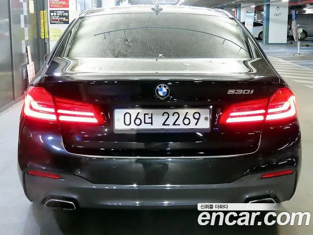 BMW 5 серии 2017 thumb 6