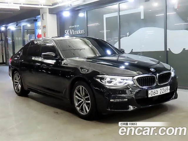 BMW 5 серии 2017 thumb 8