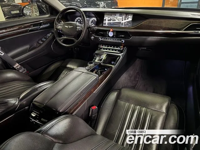 Genesis G90 2016 thumb 10
