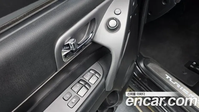KGM Korando 2017 thumb 11