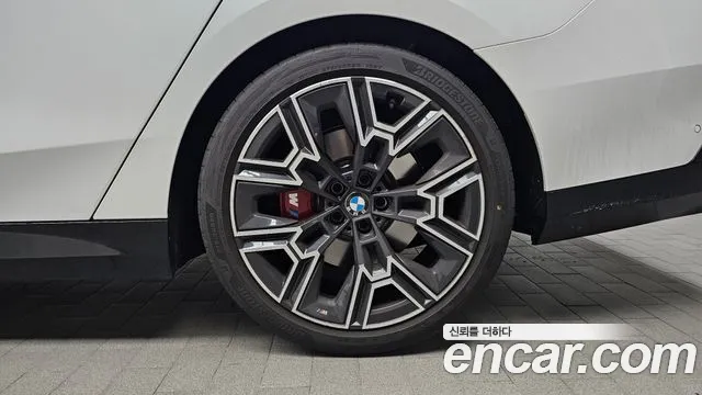 BMW 5 серии 2025 thumb 5