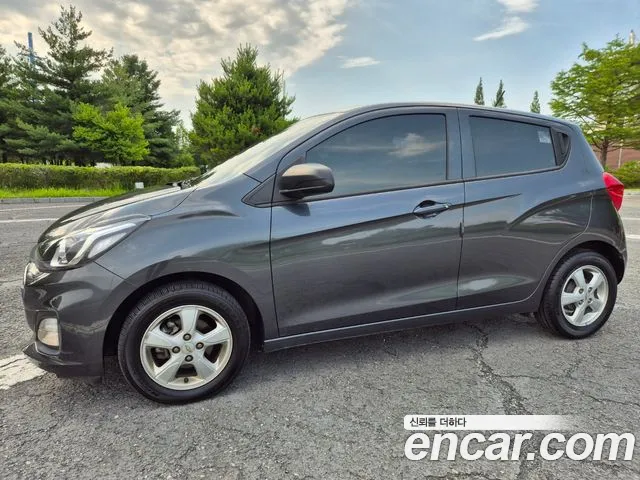 Chevrolet Spark 2018 thumb 4