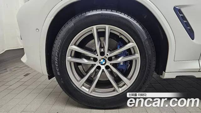 BMW X4 2019 thumb 8