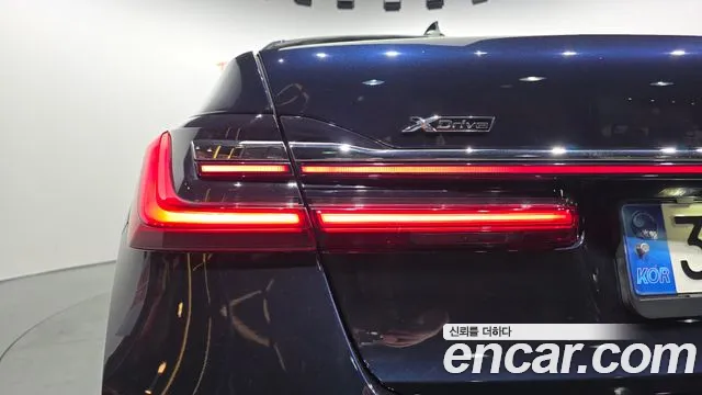 BMW 7 серии 2021 thumb 11
