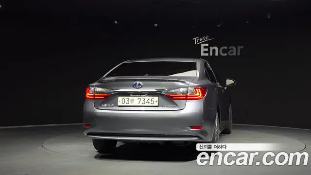 Lexus ES 300h 2017 thumb 10