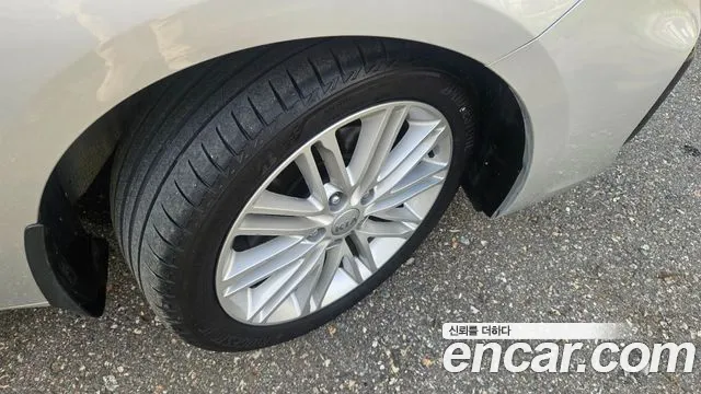 Kia Carens 2016 thumb 5