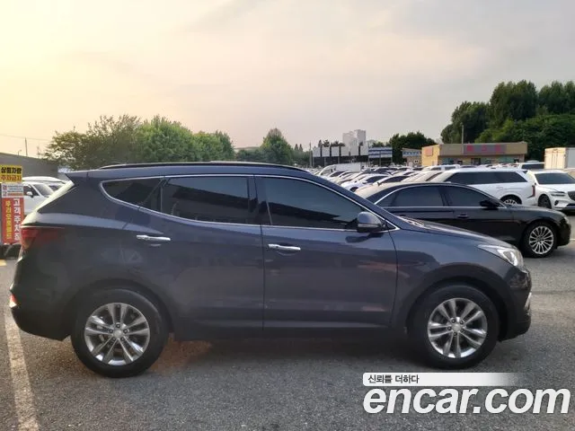 Hyundai Santafe 2016 thumb 10