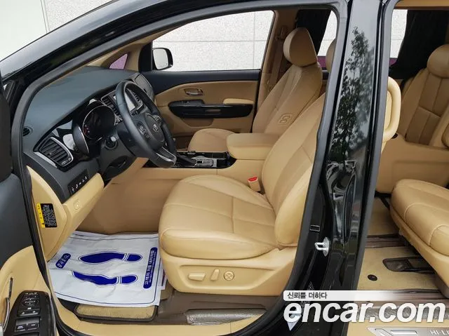 Kia Carnival 2019 thumb 7