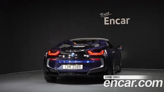 BMW i8 2019 thumb 5