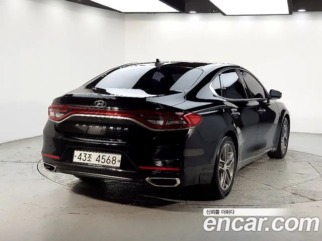 Hyundai Grandeur 2017 thumb 10