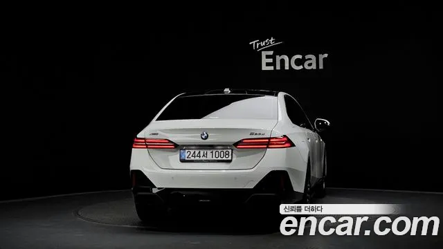 BMW 5 серии 2025 thumb 5