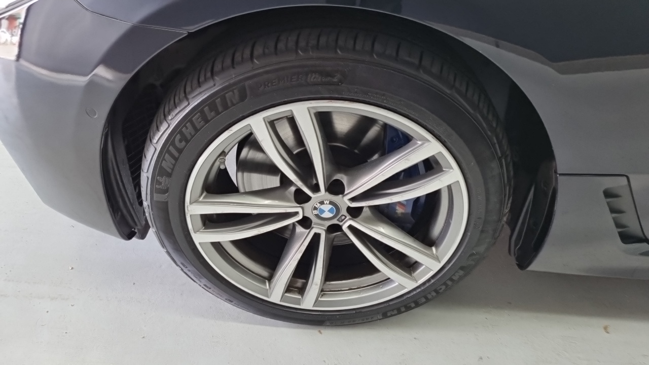 BMW 6 серии Gran Turismo 2017 thumb 10