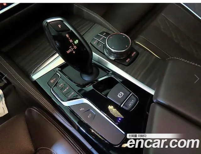 BMW 5 серии 2019 thumb 9