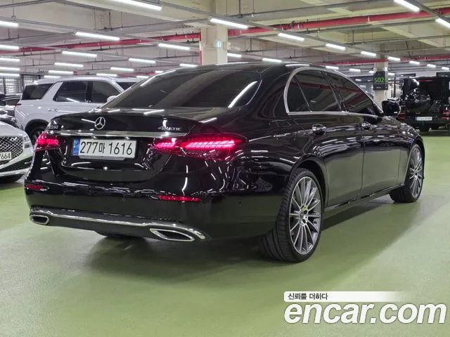 Mercedes-Benz E-Class 2021 thumb 5