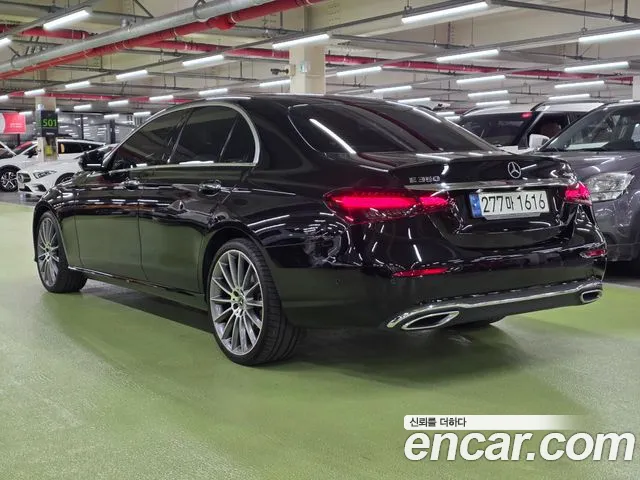 Mercedes-Benz E-Class 2021 thumb 6