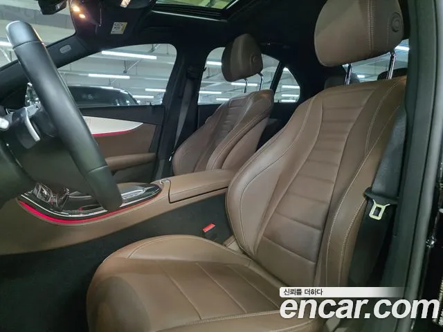 Mercedes-Benz E-Class 2021 thumb 9
