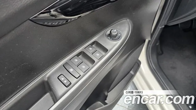 Chevrolet Spark 2020 thumb 2