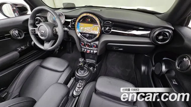 Mini Cooper Convertible 2024 thumb 6