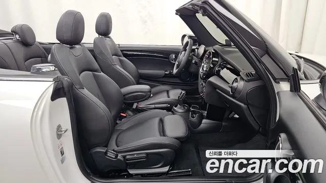 Mini Cooper Convertible 2024 thumb 10