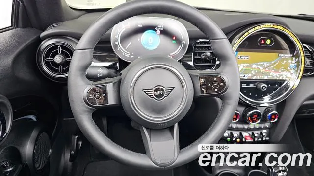 Mini Cooper Convertible 2024 thumb 7