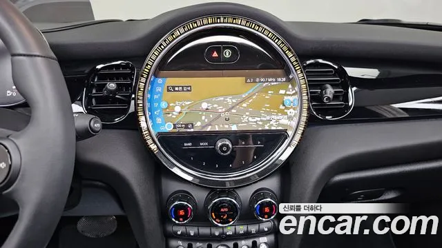 Mini Cooper Convertible 2024 thumb 11