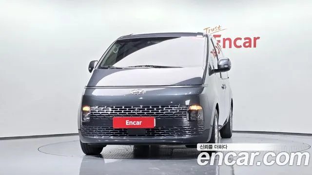 Hyundai Staria 2023 thumb 8