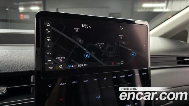 Hyundai Staria 2023 thumb 3
