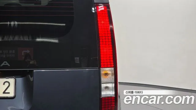 Hyundai Staria 2023 thumb 7
