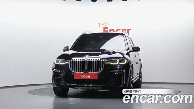 BMW X7 2021 thumb 6