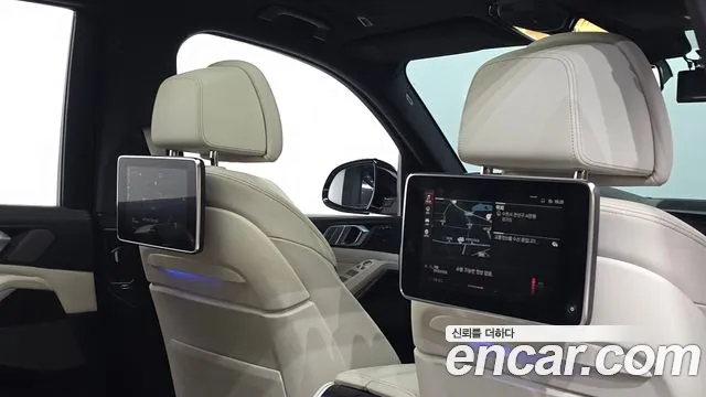 BMW X7 2021 thumb 3