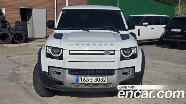 Land Rover Defender 2021 thumb 6