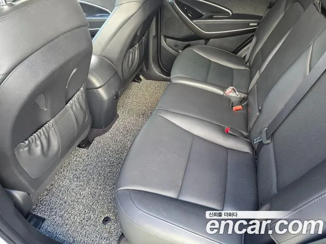 Hyundai Santafe 2016 thumb 8