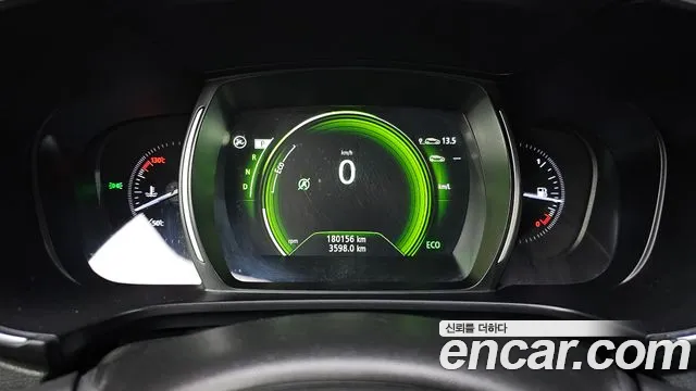 Renault QM6 2017 thumb 10