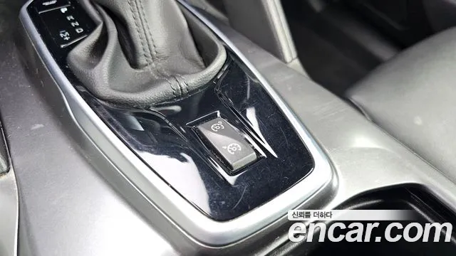 Renault QM6 2017 thumb 4
