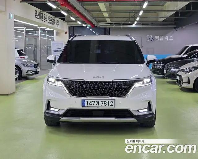 Kia Carnival 2023 thumb 6