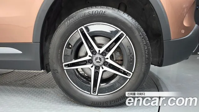 Mercedes-Benz EQA 2022 thumb 2