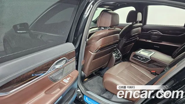 BMW 7 серии 2016 thumb 7