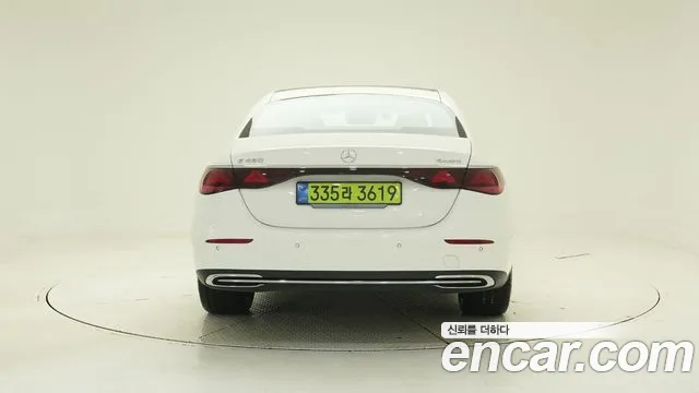 Mercedes-Benz E-Class 2025 thumb 2