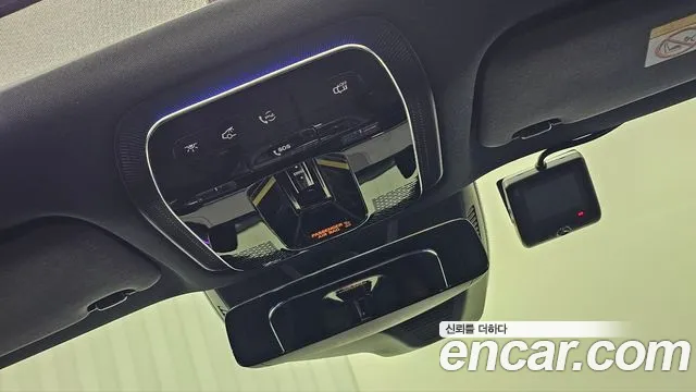 Mercedes-Benz E-Class 2025 thumb 3