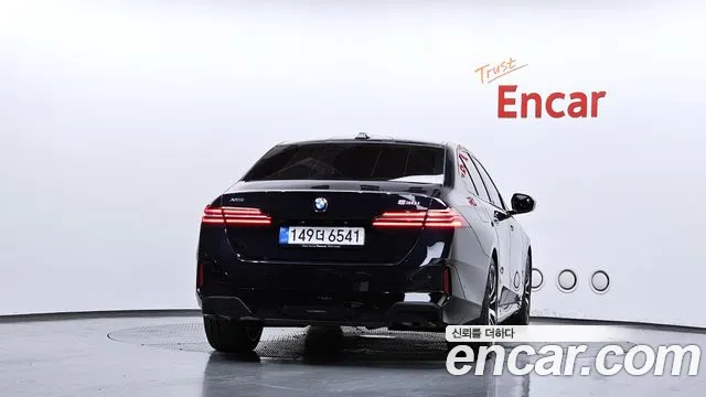 BMW 5 серии 2025 thumb 4
