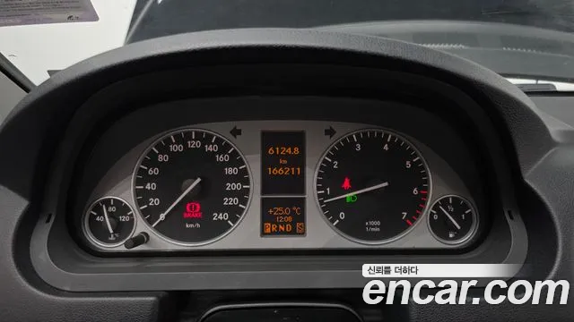 Mercedes-Benz B-Класс 2010 thumb 6