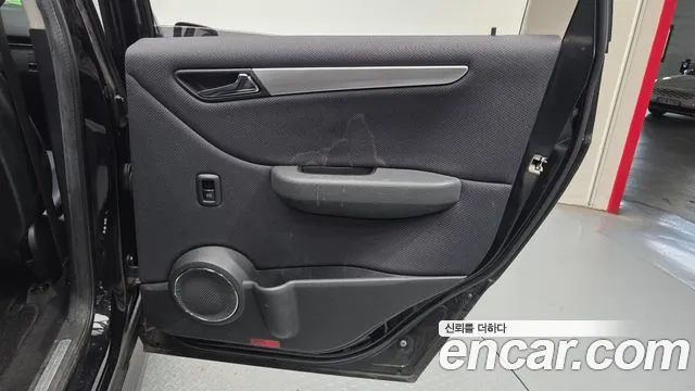 Mercedes-Benz B-Класс 2010 thumb 10