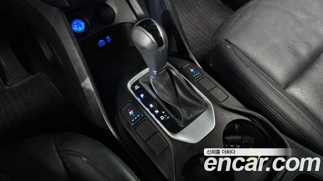 Hyundai Santafe 2015 thumb 10