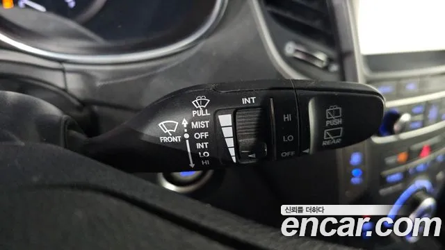 Hyundai Santafe 2015 thumb 9
